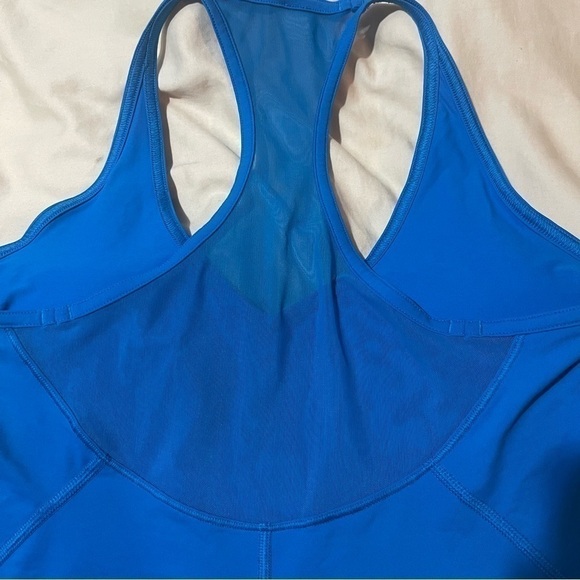 Lululemon Blue Lightweight V Neck Mesh Back Racerback Tank Top Size 4 - Picture 4 of 5
